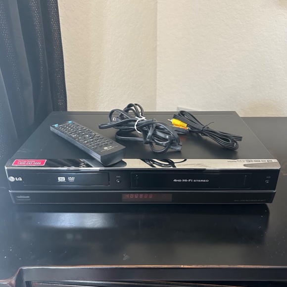 LG RC897T DVD Recorder/ VCR Recorder. Excellent condition - Picture 12 of 16
